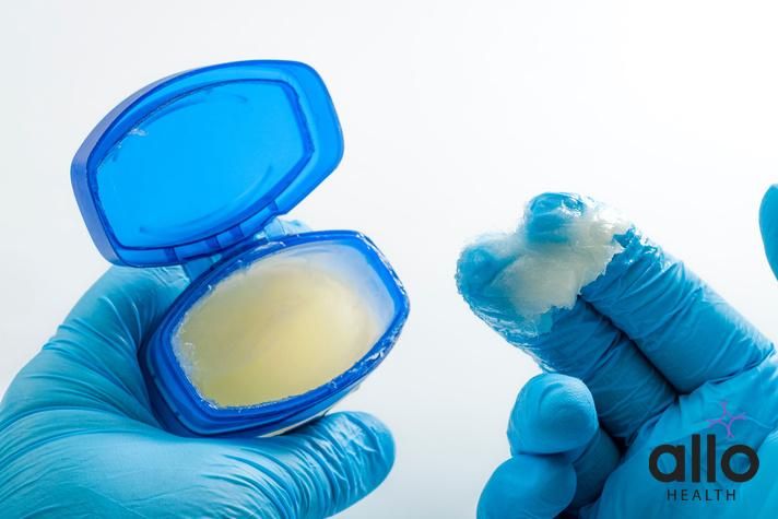 लिंग पर वैसलीन लगाने के फायदे, नुकसान और सही तरीका