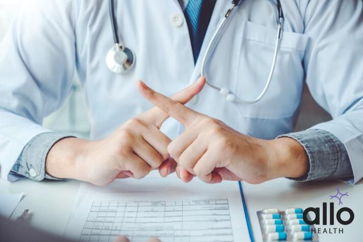 Infectious doctor alert Warn various contraindications for patients.